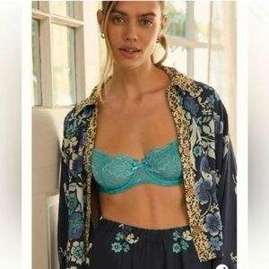 Anthropologie Printed Batwing Floral Lightweight Flowy Pajama Top / Blouse